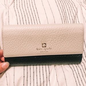 New Kate Spade Black and White Wallet